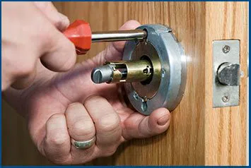 Allison Park Locksmith Service Allison Park, PA 412-387-9460 - new-locks-installation-commercial